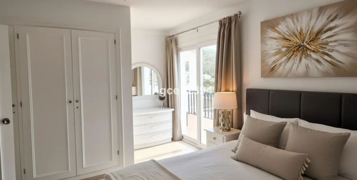 Sale of penthouse in Benahavís 8