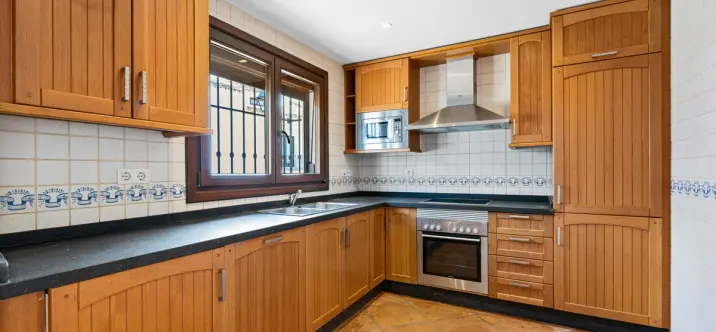 Продажа таунхауса в Casares 3