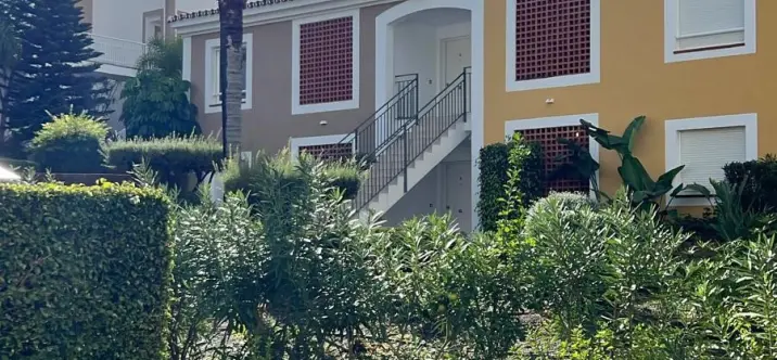 Middle floor apartment R5234161 1