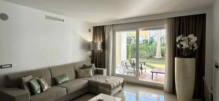 Middle floor apartment R5234161 2