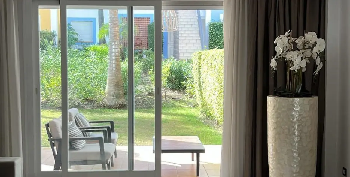 Sale of middle floor apartment in Estepona (district Estepona) 4