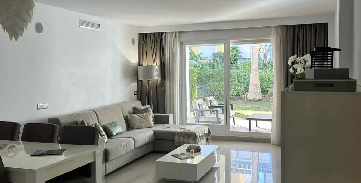 Sale of middle floor apartment in Estepona (district Estepona) 6