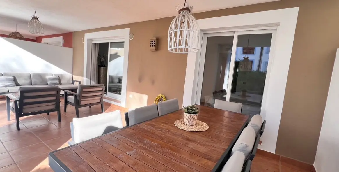 Продажа апартаментов на первом этаже в Estepona 37