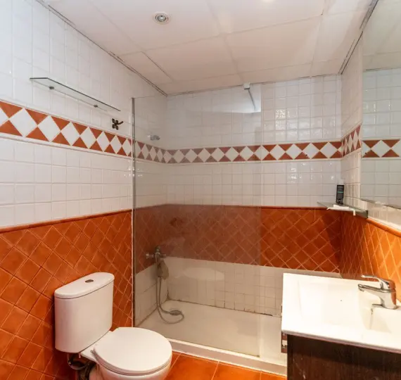 Продажа апартаментов на среднем этаже в Puerto Banús