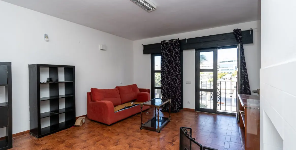 Продажа апартаментов на среднем этаже в Puerto Banús 11