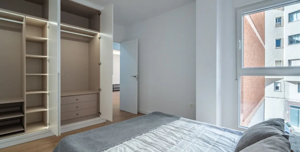 Sale of middle floor apartment in La Victoria 14