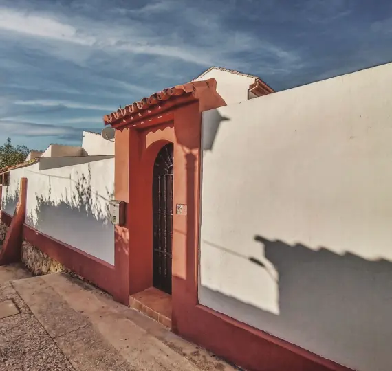 Дом на две семьи R5234509