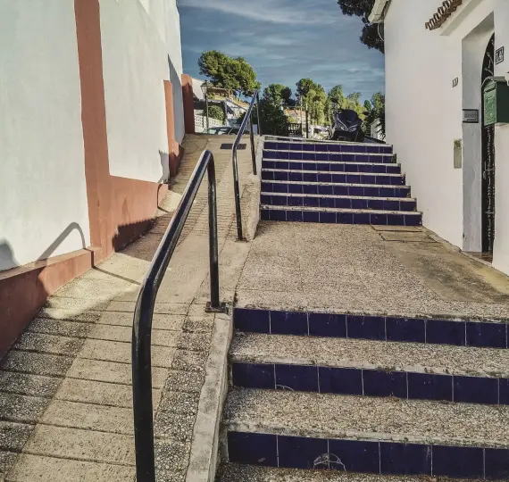 Дом на две семьи R5234509