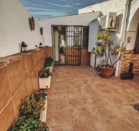 Дом на две семьи R5234509