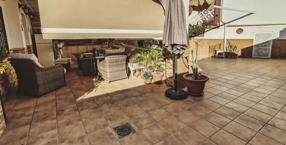 Продажа дома на две семьи в Nueva Andalucía (район Nueva Andalucía) 11