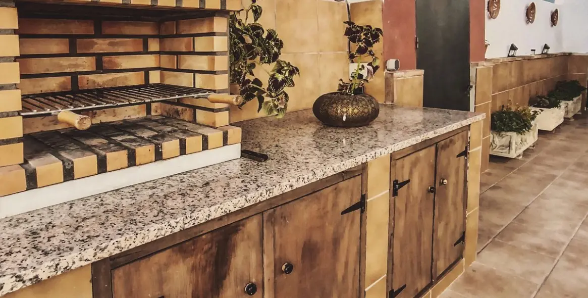 Sale of semi-detached house in La Campana 21