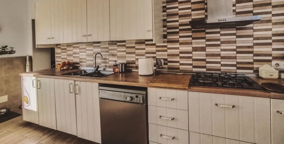 Sale of semi-detached house in La Campana 22