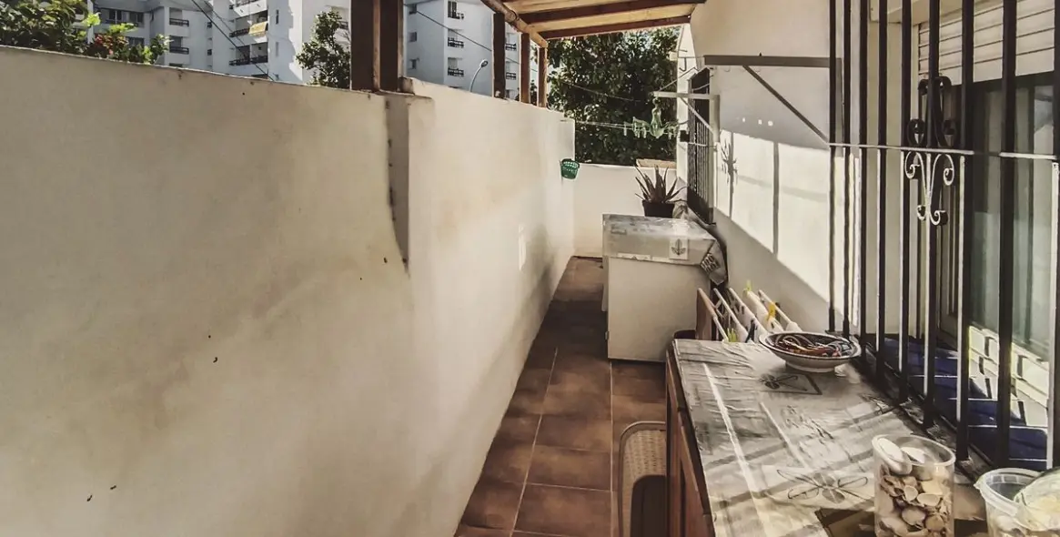 Sale of semi-detached house in La Campana 25