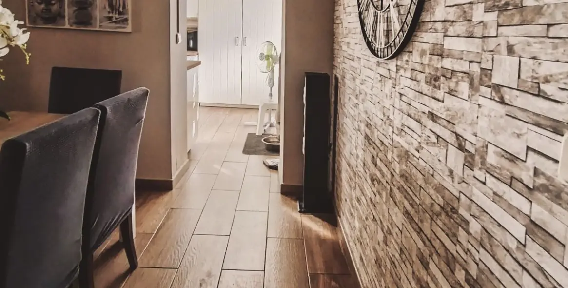 Sale of semi-detached house in La Campana 27