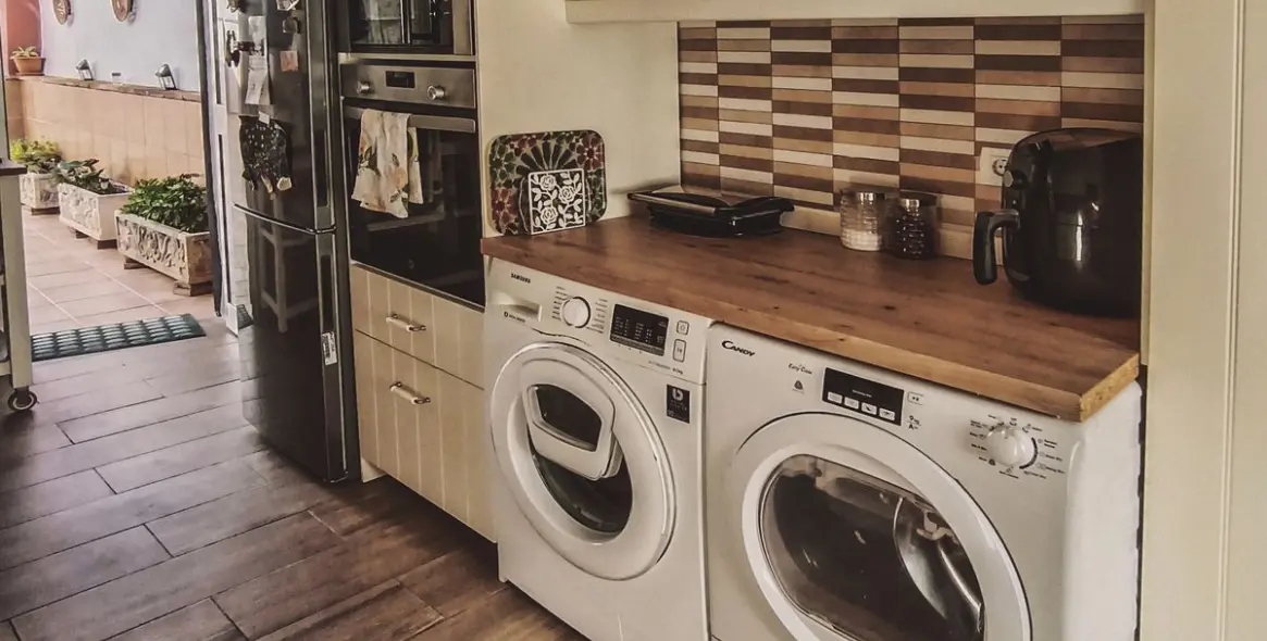 Sale of semi-detached house in La Campana 34