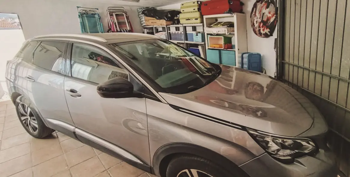 Sale of semi-detached house in La Campana 55