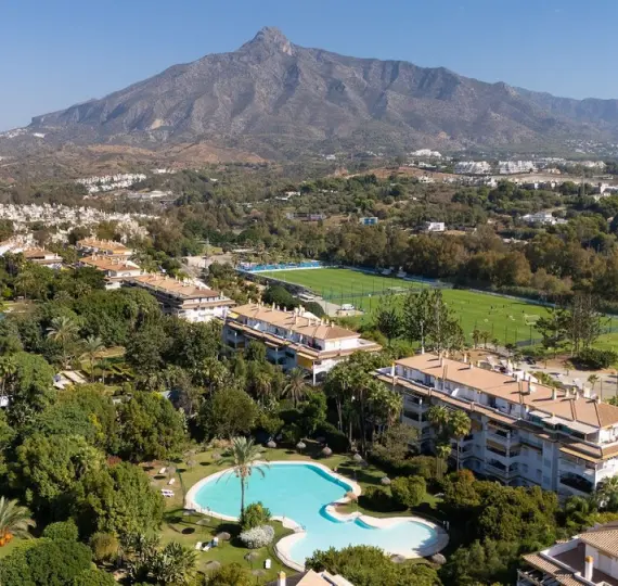 Sale of ground floor apartment in Puerto Banús
