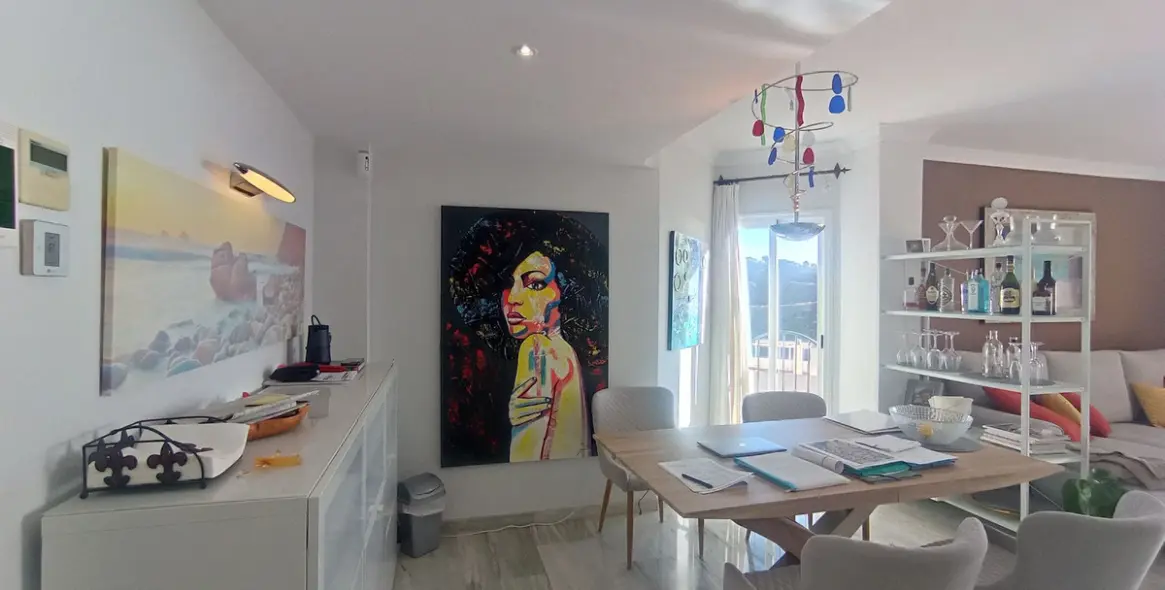 Sale of penthouse duplex in Calahonda 15