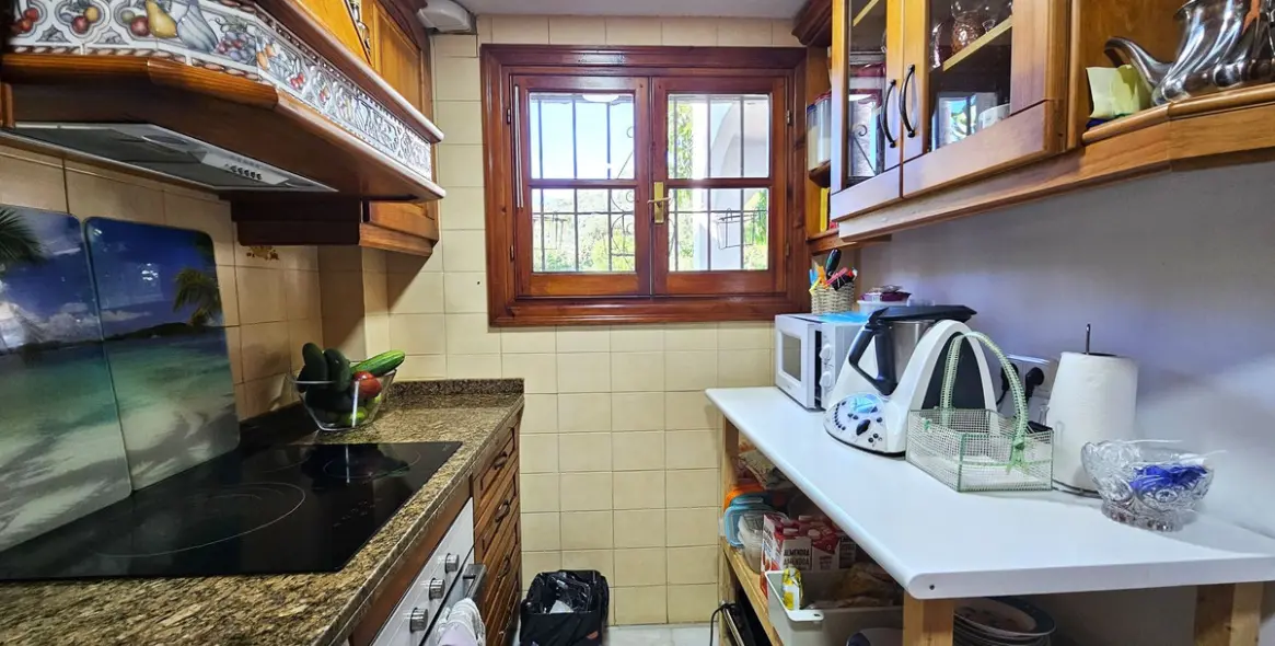 Sale of townhouse in Benahavís (district Benahavís) 10