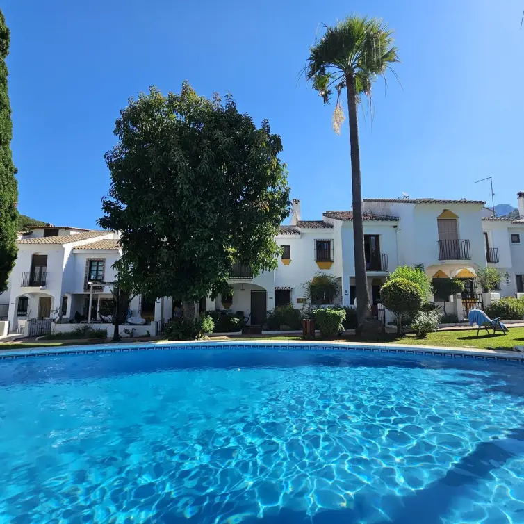 Sale of townhouse in Benahavís