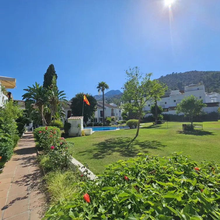 Sale of townhouse in Benahavís