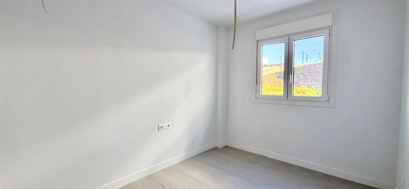 Продажа апартаментов на среднем этаже в Estepona 2