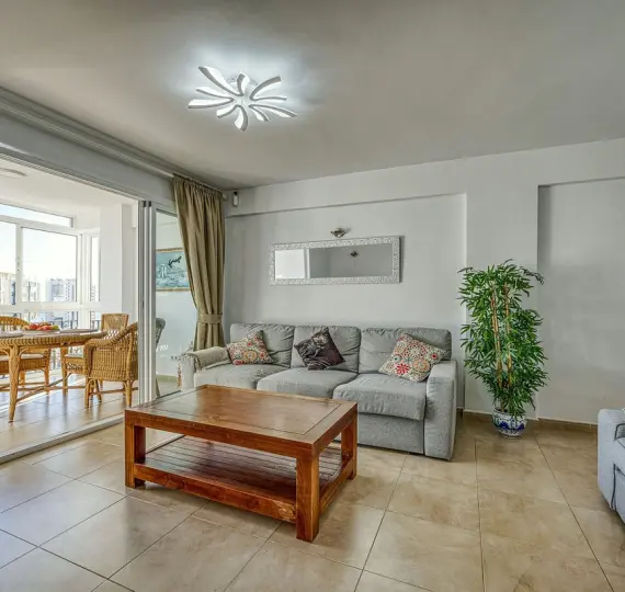 Sale of middle floor apartment in Los Boliches