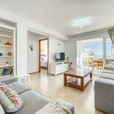 Продажа апартаментов на среднем этаже в Los Boliches