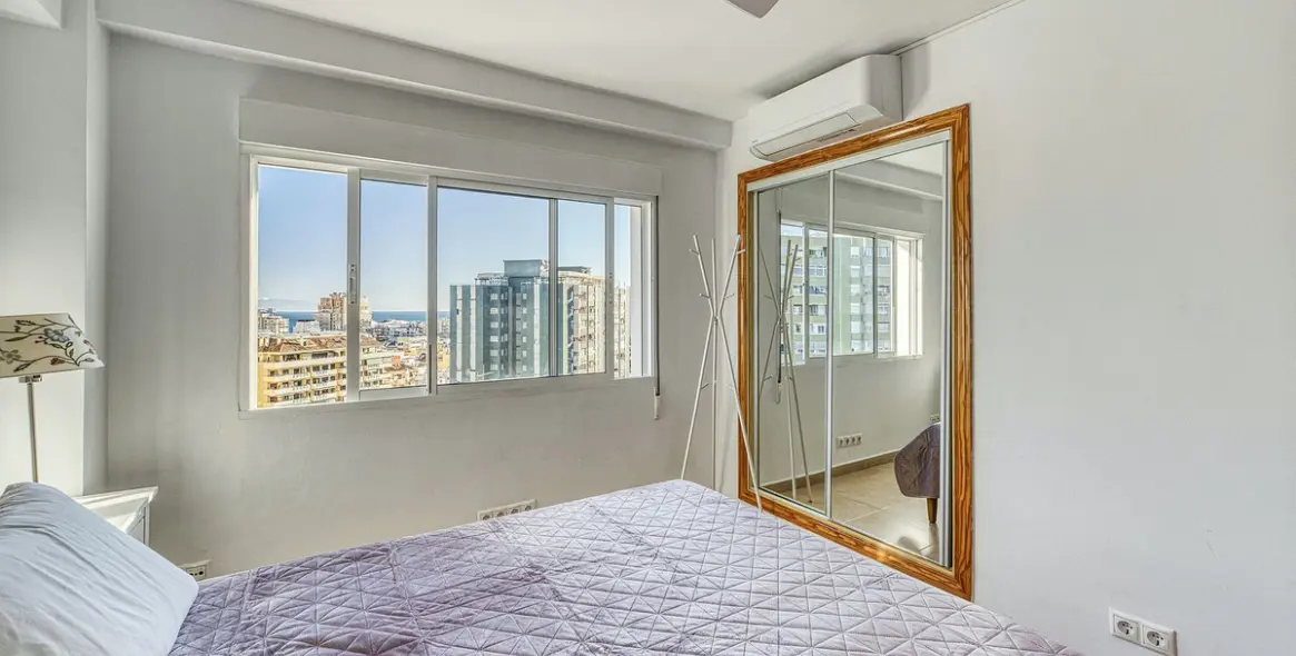 Sale of middle floor apartment in Los Boliches 9