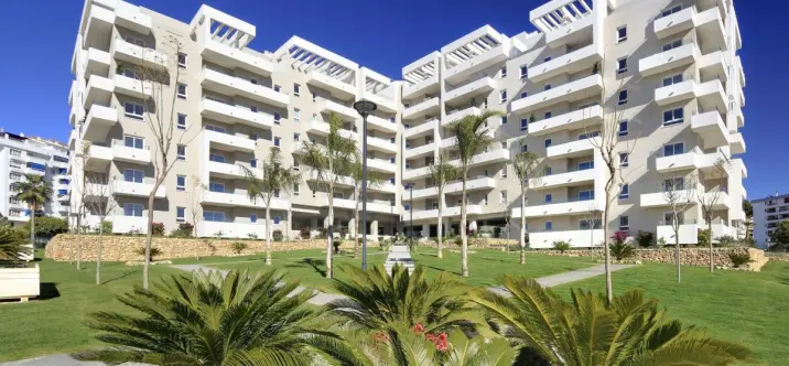 Продажа апартаментов на среднем этаже в Nueva Andalucía 2