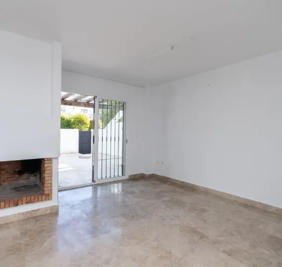 Таунхаус R5236078