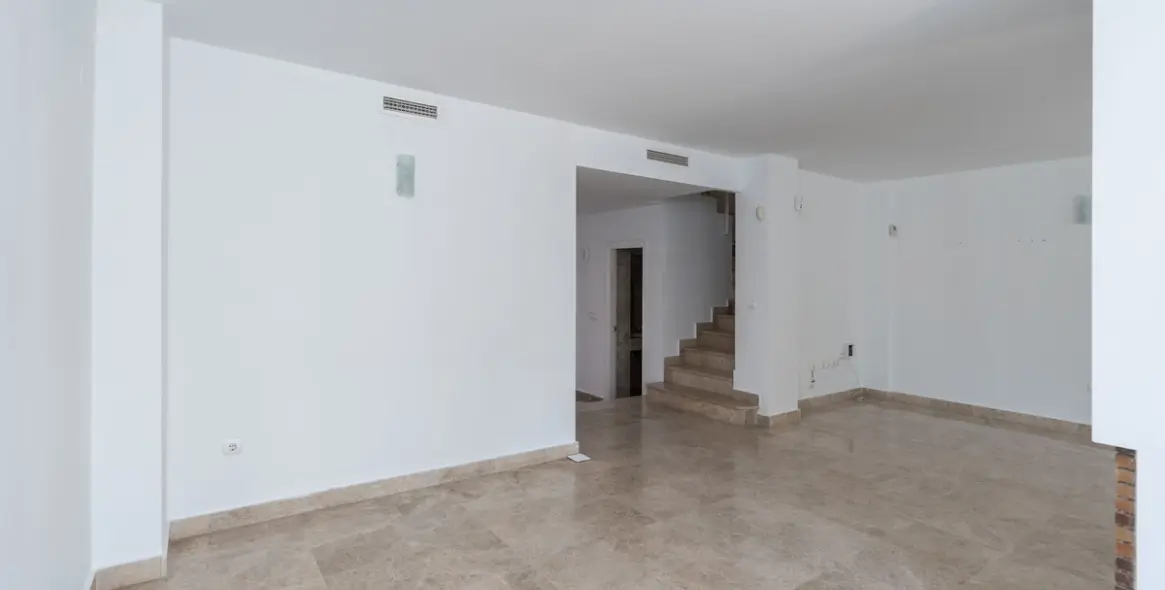 Продажа таунхауса в Nueva Andalucía (район Nueva Andalucía) 9