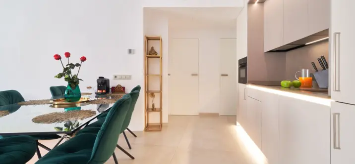 Venta de apartamento en planta media en Marbella 3