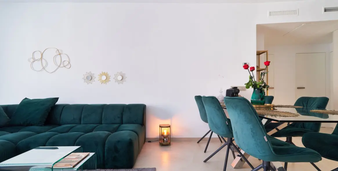 Sale of middle floor apartment in Marbella 10