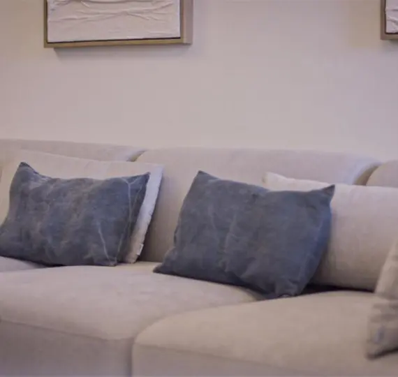 Продажа апартаментов на среднем этаже в Marbella