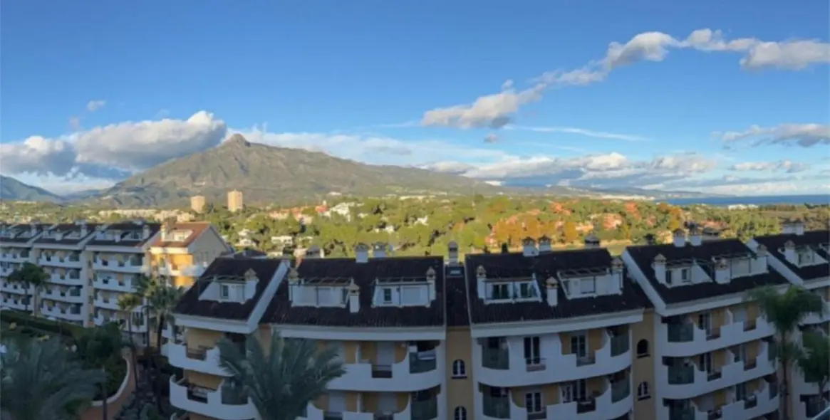 Продажа апартаментов на среднем этаже в Marbella 20