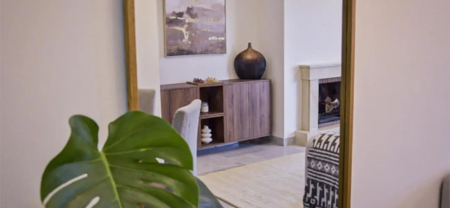 Sale of middle floor apartment in Marbella 2