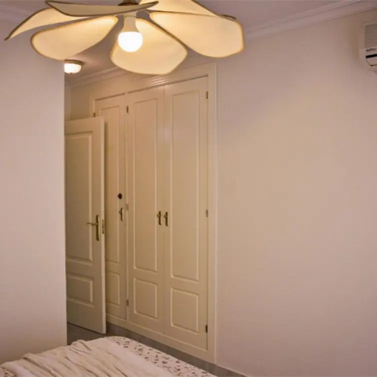 Sale of middle floor apartment in Marbella