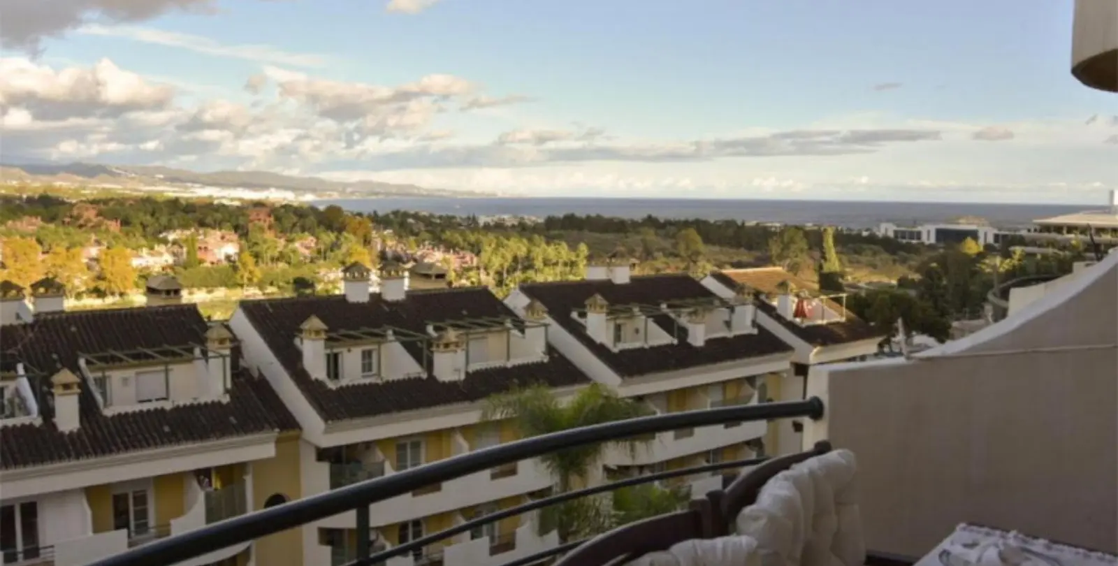 Sale of middle floor apartment in Marbella 15