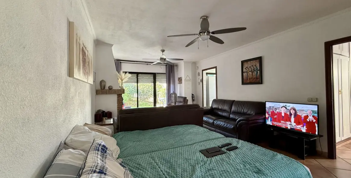 Sale of semi-detached house in Calypso 15