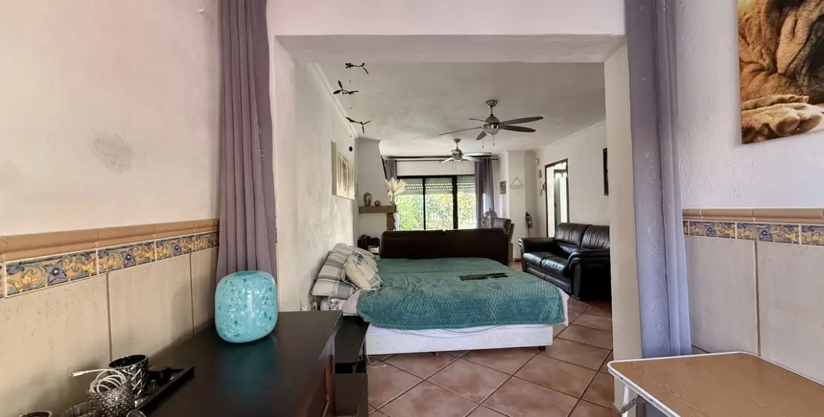 Sale of semi-detached house in Calypso 17