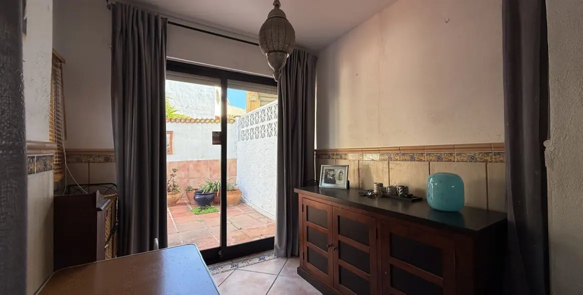 Sale of semi-detached house in Calypso 18