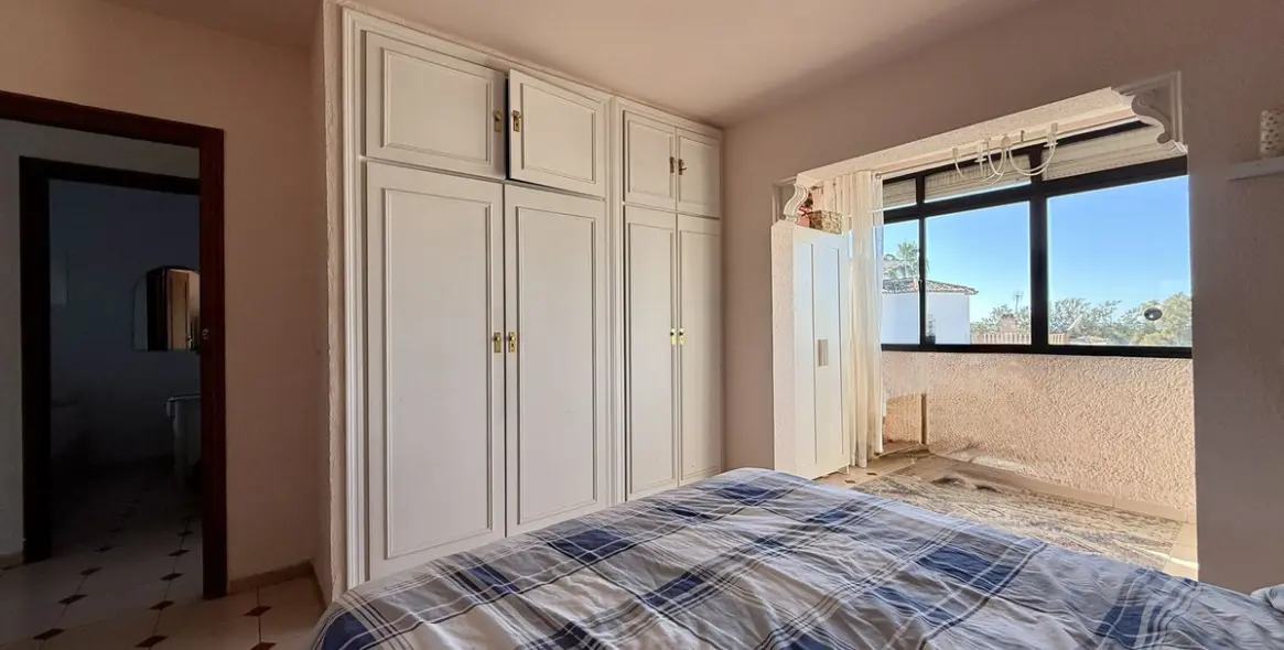 Sale of semi-detached house in Calypso 20
