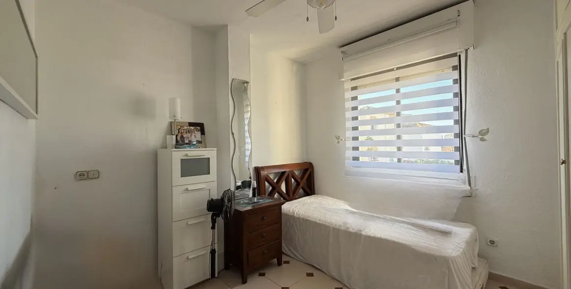 Sale of semi-detached house in Calypso 23