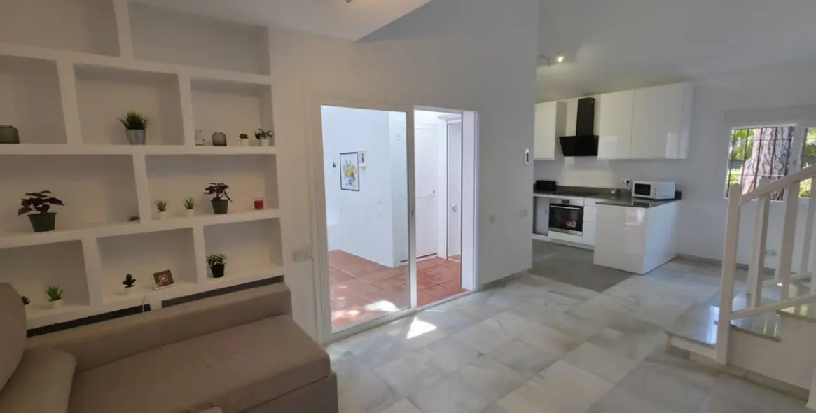 Продажа таунхауса в Benamara 13