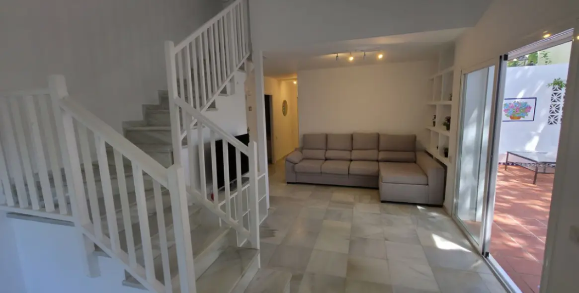 Продажа таунхауса в Benamara 17