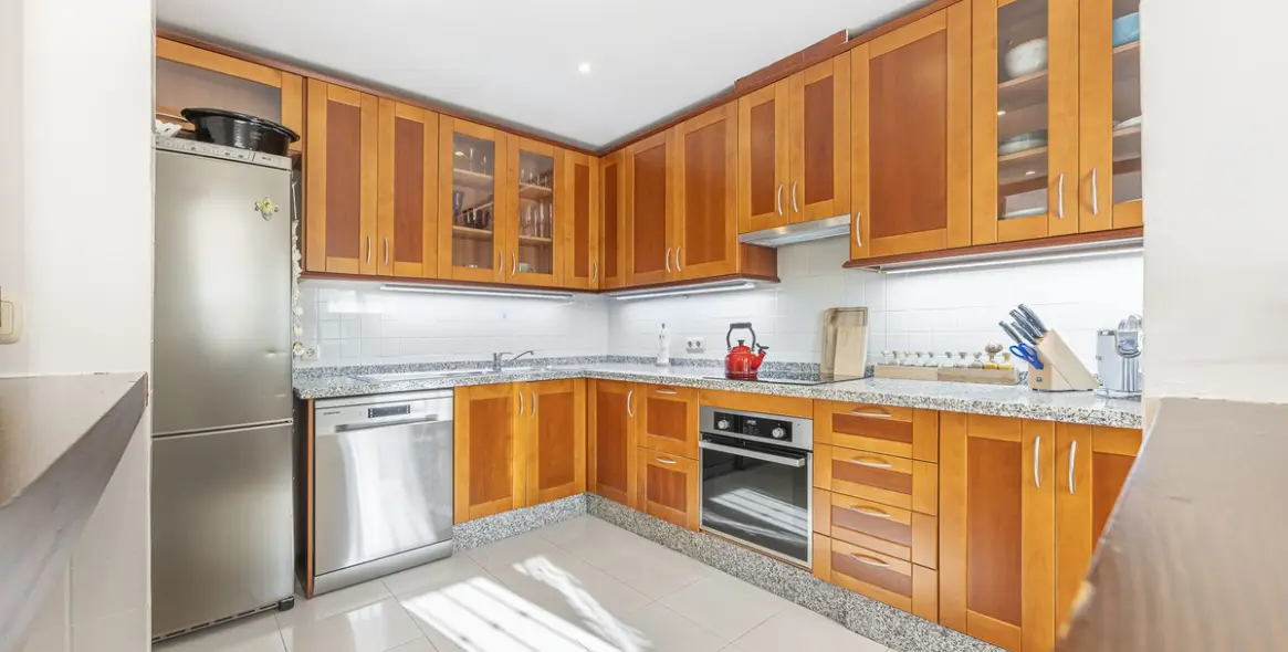 Sale of townhouse in Marbella (district Marbella) 9