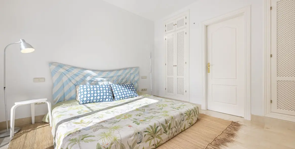 Sale of townhouse in Istán 19
