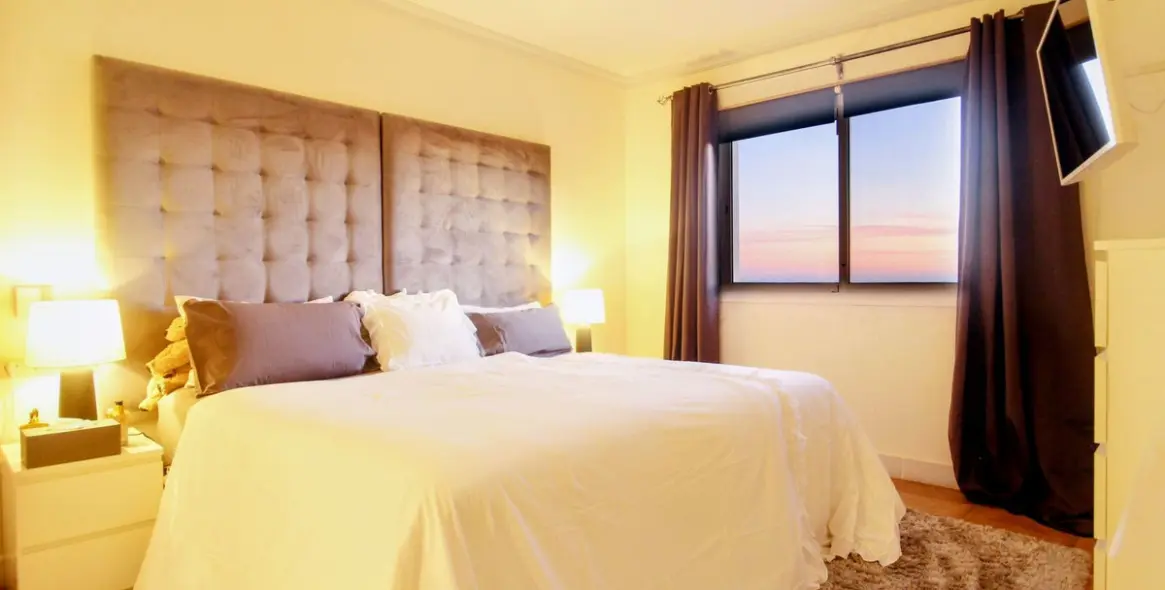 Sale of penthouse in Elviria 6