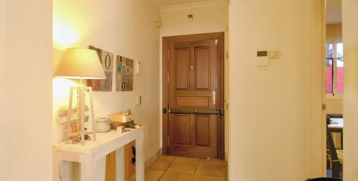 Sale of penthouse in Elviria 14